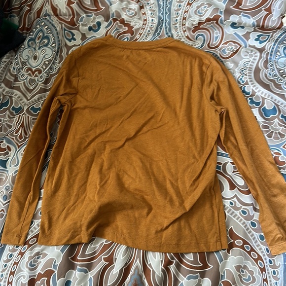 Mustard colored size 8 plain long sleeve tee - Picture 3 of 3